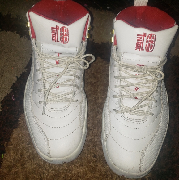 Jordan retro 12 Chinese new year 2017 release - Picture 2 of 4